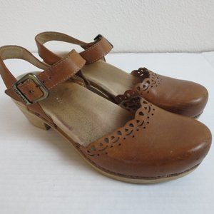 Dansko Marta Mery Jane Women's Clog Size 39/8.5 Brown Leather Ankle Strap